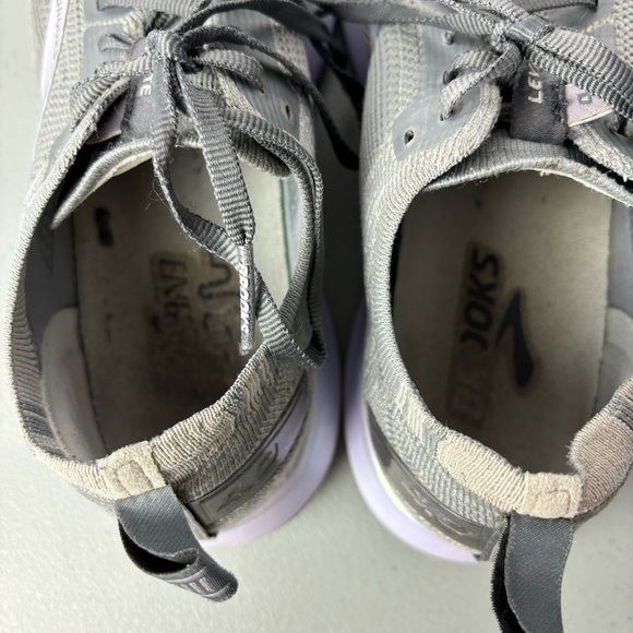 Brooks Levitate 4 Women's Running Athletic Sneakers Shoes Size 9 Gray Purple - Picture 6 of 12